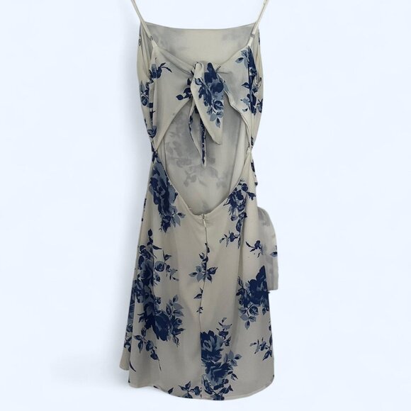 Lucy in the Sky Women's Dress - Picture 3 of 3